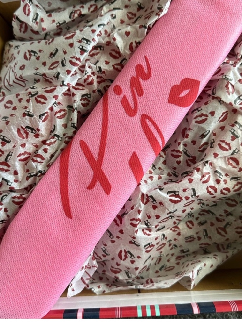 Pinup Couture Lipstick Packaging - Pink with Red Logo - Picture 3 of 8